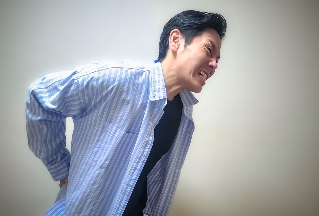 ぎっくり背中